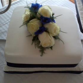 fwthumb54 cake corsage 25.00.jpg